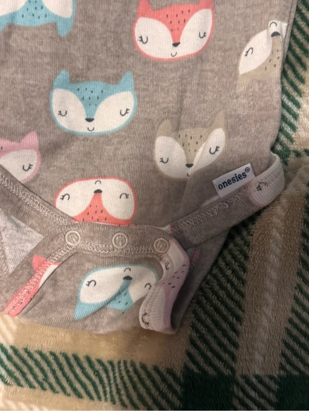 Gerber Gray Fox Faces Short-Sleeve One-Piece Bodysuit with Pink & Teal Accents